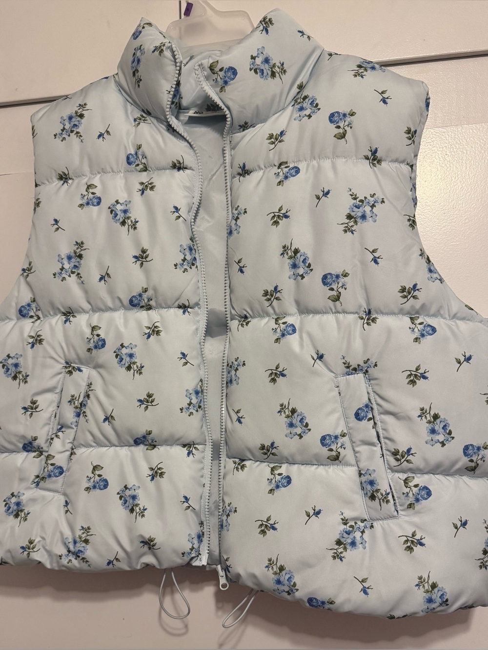 Women’s no boundaries Light Blue Floral Puffer Vest 2X